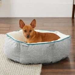 Frisco Sherpa Dog & Cat Blanket & Frisco Sherpa Hexagon Bolster Cat & Dog Bed 15 Frisco Sherpa Dog & Cat Blanket & Frisco Sherpa Hexagon Bolster Cat & Dog Bed -Frisco 303598 PT7. AC SS1800 V1623071862